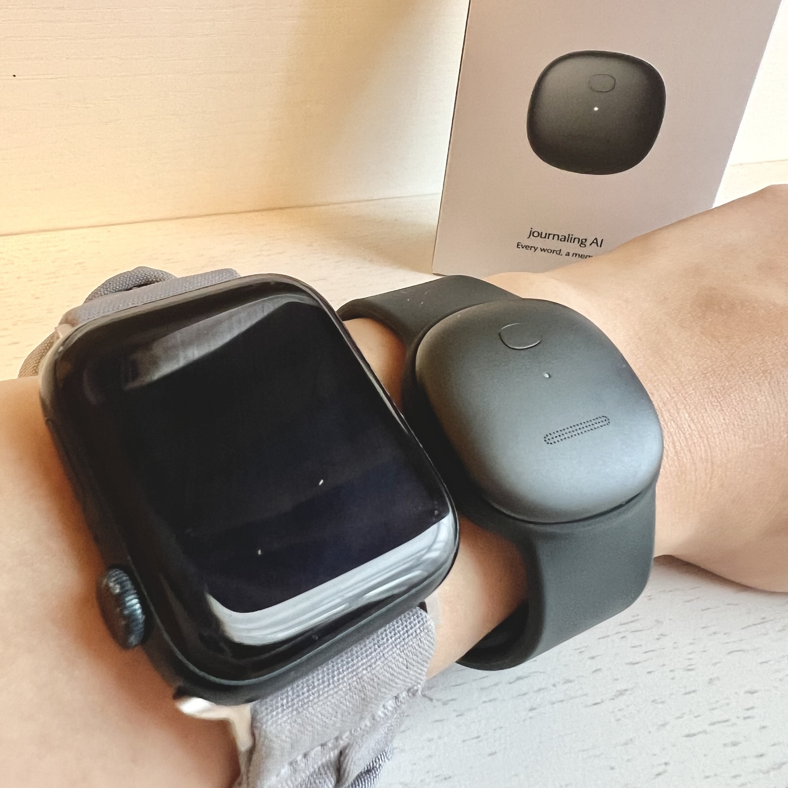リストバンドのMoriとApple Watch